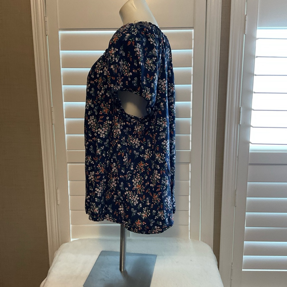 St. John's Bay Navy Floral Tie-Front Peasant Blouse - Picture 5 of 7